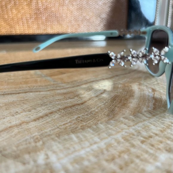 Tiffany & Company Ladys Sunglasses - Picture 2 of 5